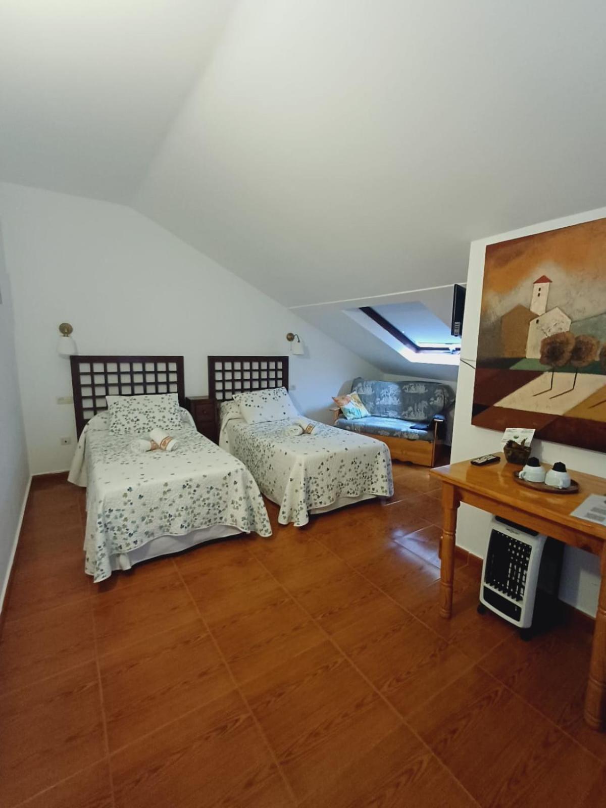 Hotel El Coterin Apartamentos Y Habitaciones 阿里纳斯·德·卡伯瑞勒斯 外观 照片