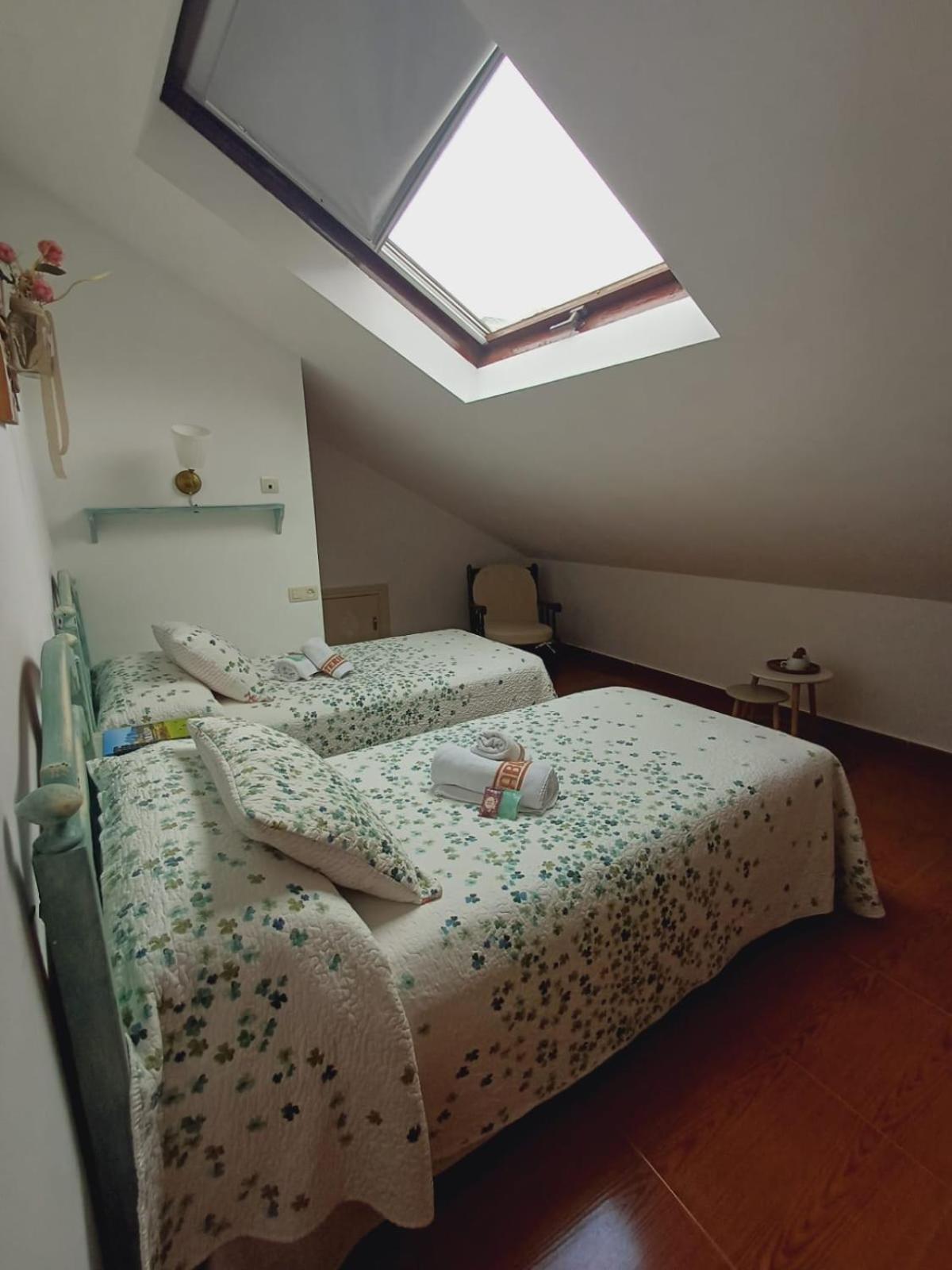 Hotel El Coterin Apartamentos Y Habitaciones 阿里纳斯·德·卡伯瑞勒斯 外观 照片
