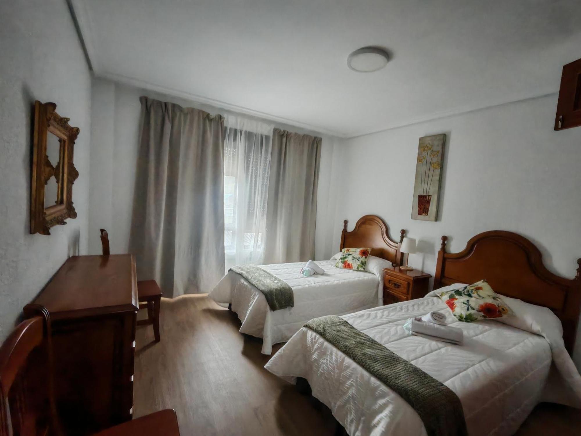 Hotel El Coterin Apartamentos Y Habitaciones 阿里纳斯·德·卡伯瑞勒斯 外观 照片